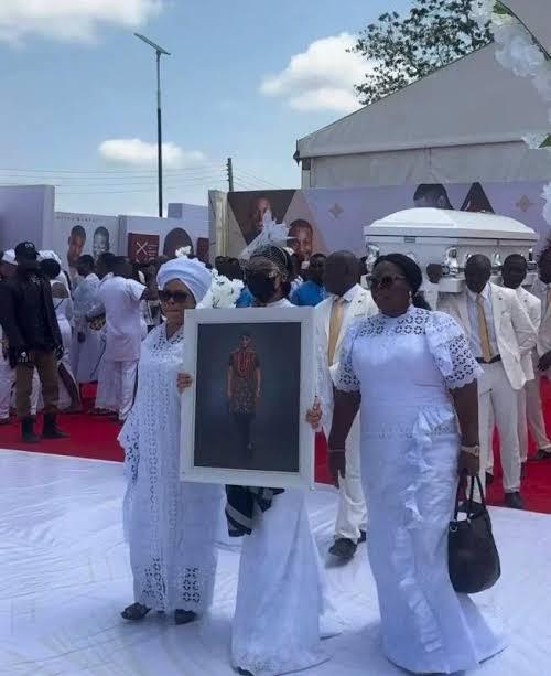 VIDEO: Obi Cubana, Ini Edo, Nancy Isime, Others Gather in Abia for Alexx Ekubo’s Burial